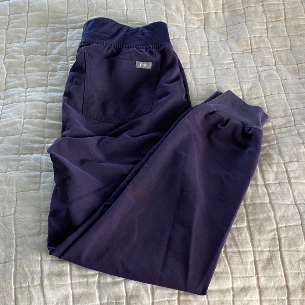 Figs Jogger Scrubs. Technical collection. Gently worn